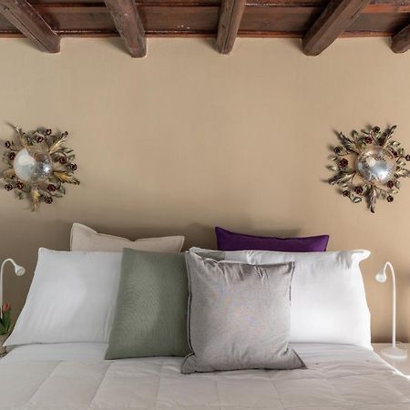 Iflat Pantheon Historic Two-Story Apartment Rome Buitenkant foto