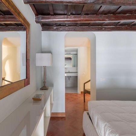 Iflat Pantheon Historic Two-Story Apartment Rome Buitenkant foto