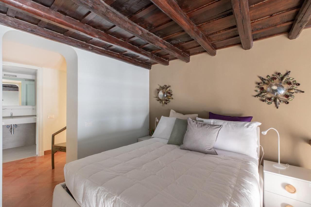 Iflat Pantheon Historic Two-Story Apartment Rome Buitenkant foto